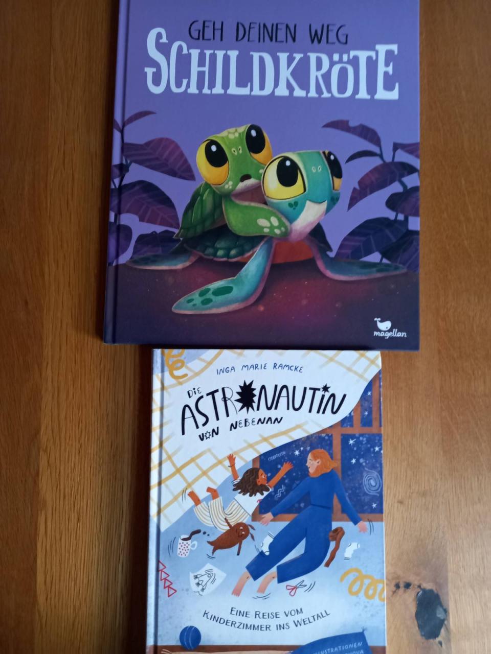 Buchcover 2 neue Bücher Juni 2026 Teil 2: Kinderbuch: geh deinen Weg Schildkröte, Die Astronautin von nebenan (Inge Maria ramcke)
